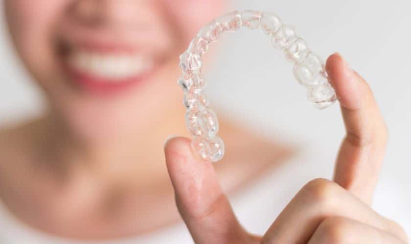 Invisalign for Crossbites: Achieve Jaw Alignment with Clear Aligners